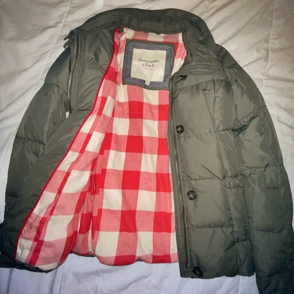 Abercrombie Fitch Plaid Fleece Lined Puffer Coat